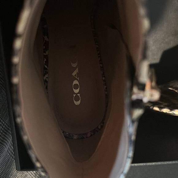 COACH Remi Snakeskin Natural Tan and Black High Heel Ankle Boots Booties Size 9 - Picture 11 of 14